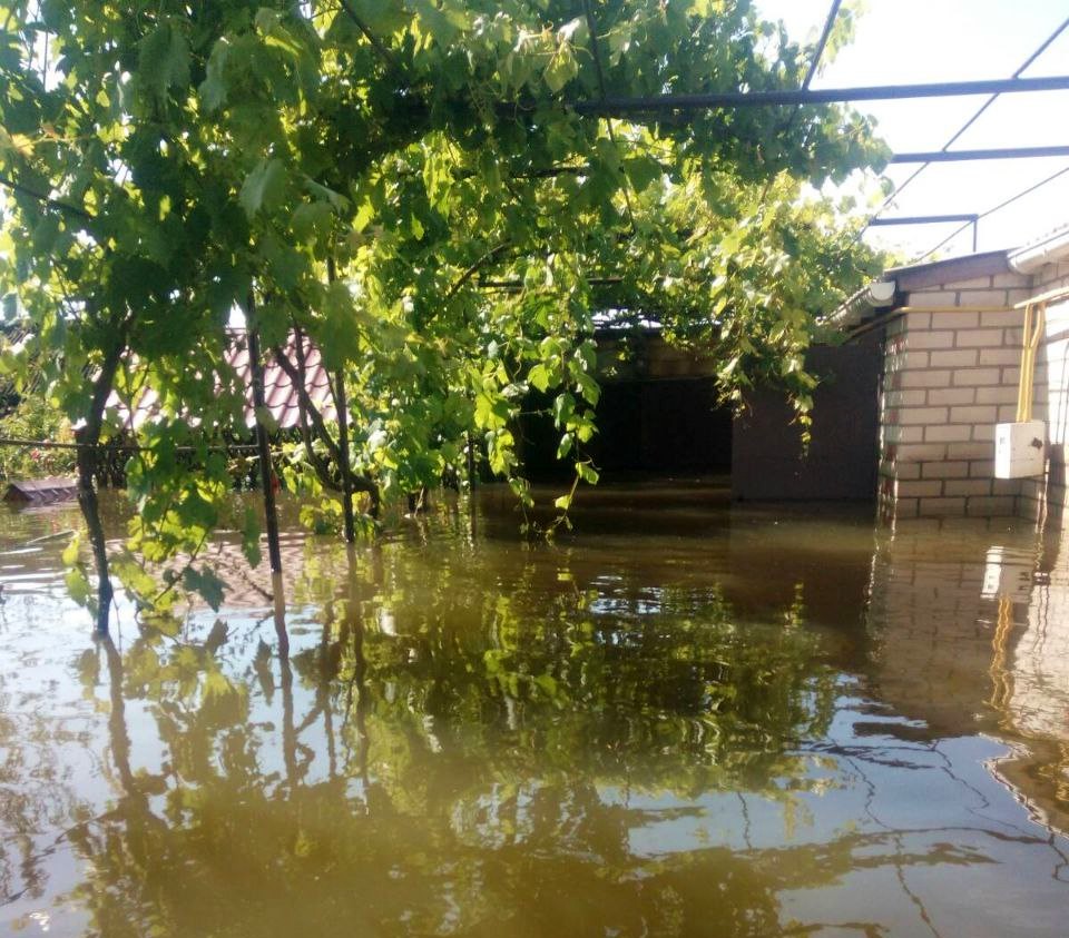Нам немає куди повертатись, але найбільше шкода пенсіонерів, чиї домівки затопило
