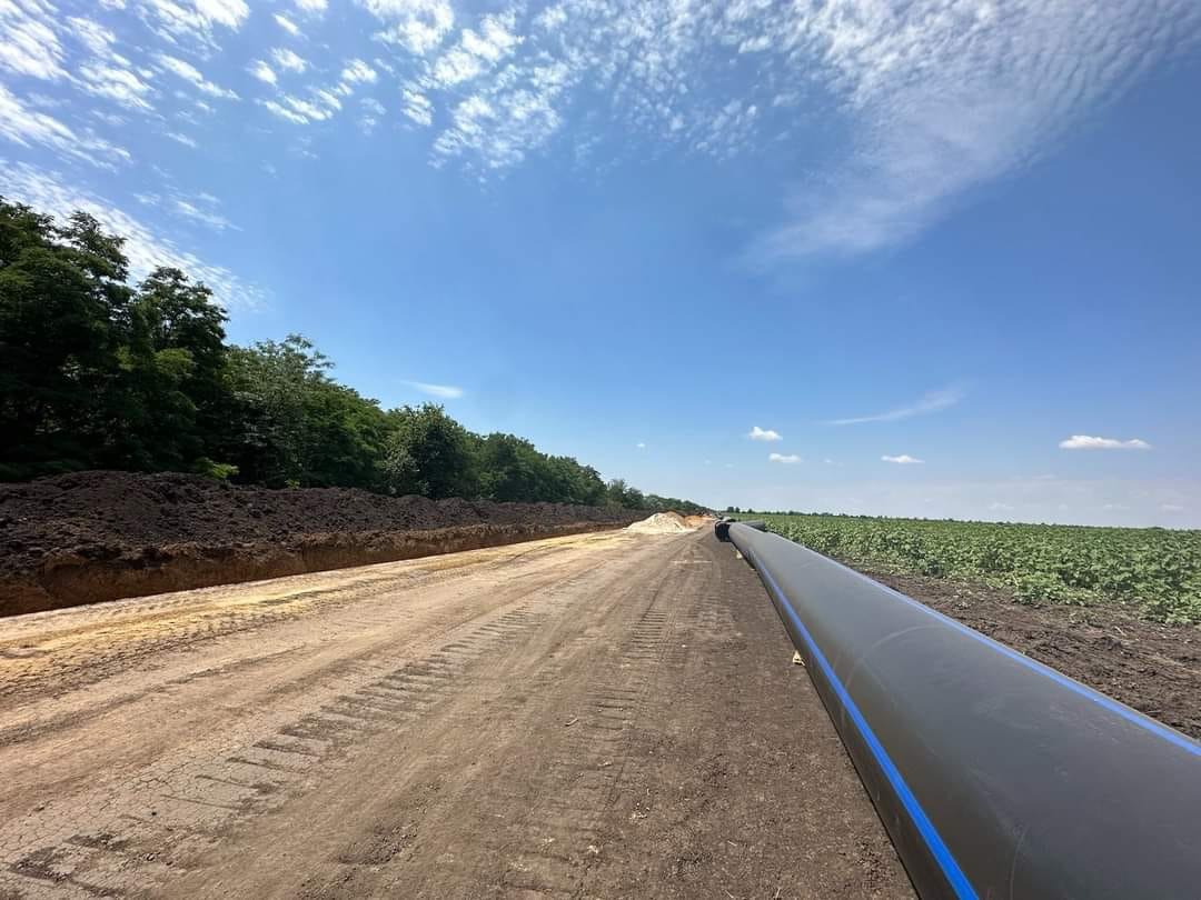 На Дніпропетровщині розпочали підготовку до будівництва нових водогонів для постраждалих через теракт на ГЕС областей