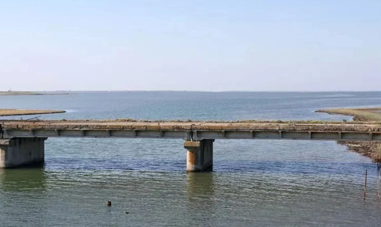 В ЗСУ підтвердили удар по Чонгарського мосту