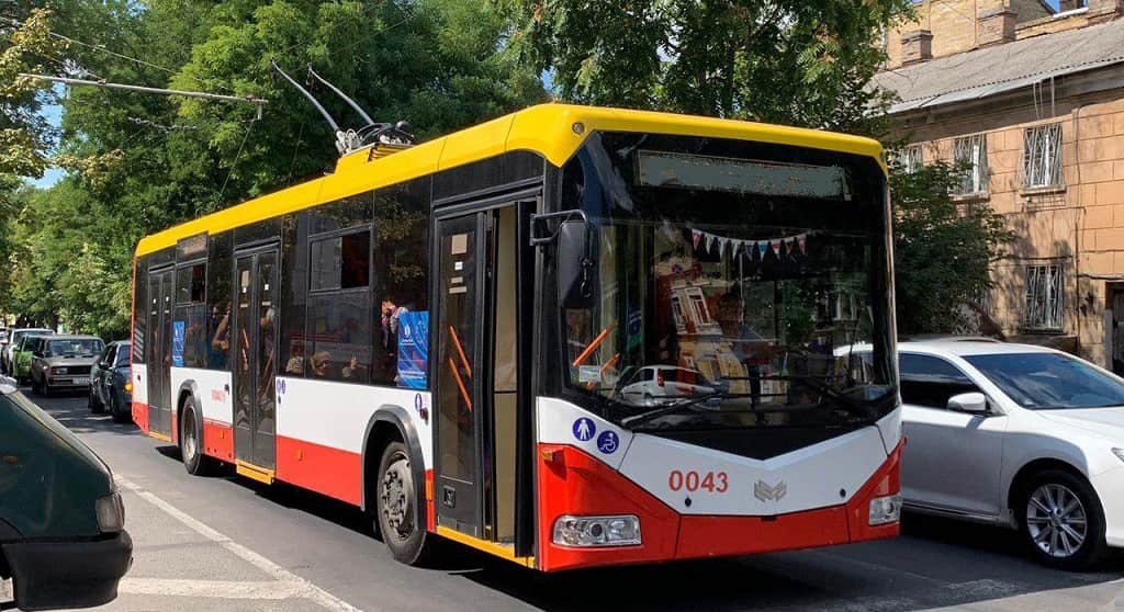 В Одесі продовжили роботу електротранспорту в нічний час