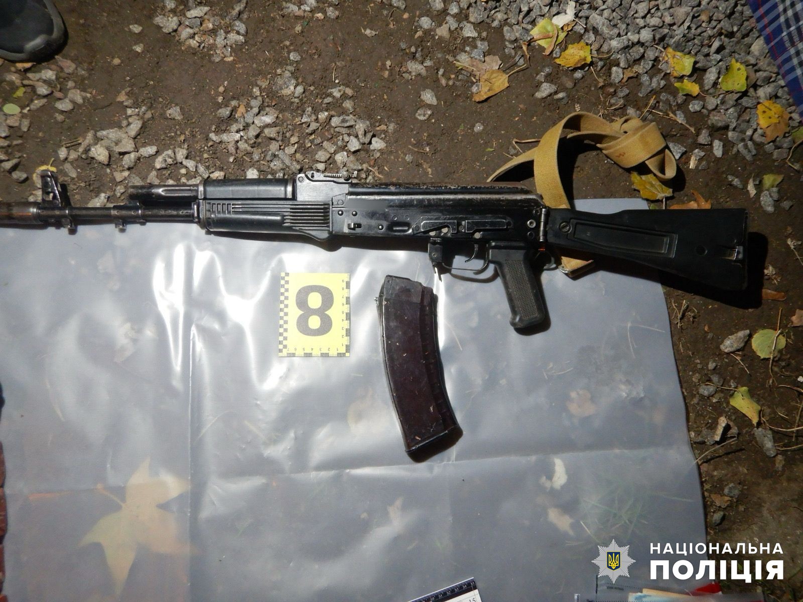 В Одесі чоловік продавав вогнепальну зброю та вибухівку, завезену нелегально з Харківщини