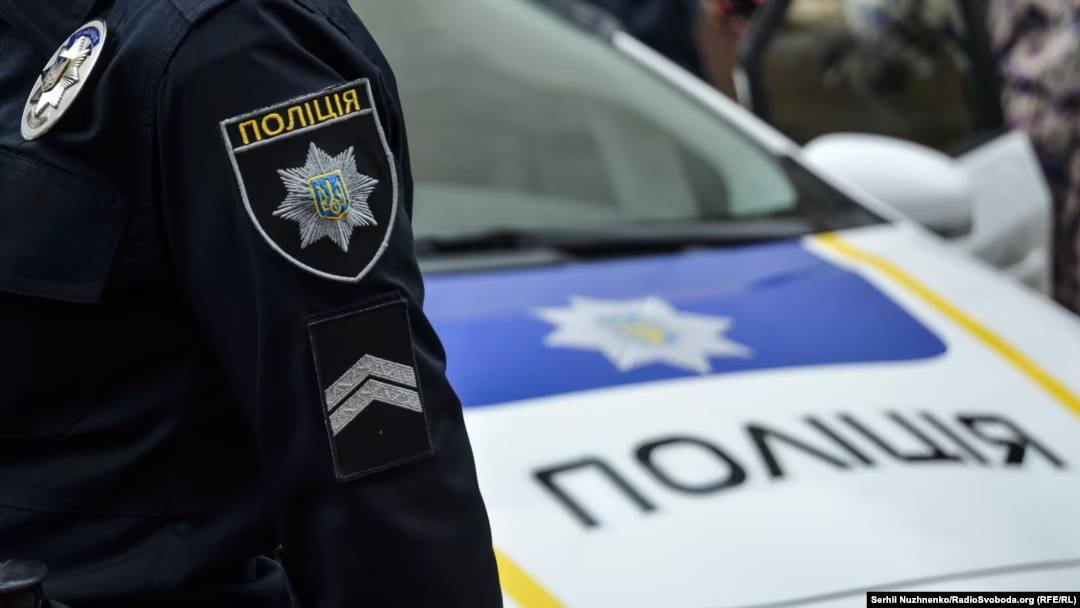 На Миколаївщині двоє чоловіків підозрюються в умисному заподіянні тілесних ушкоджень поліцейському