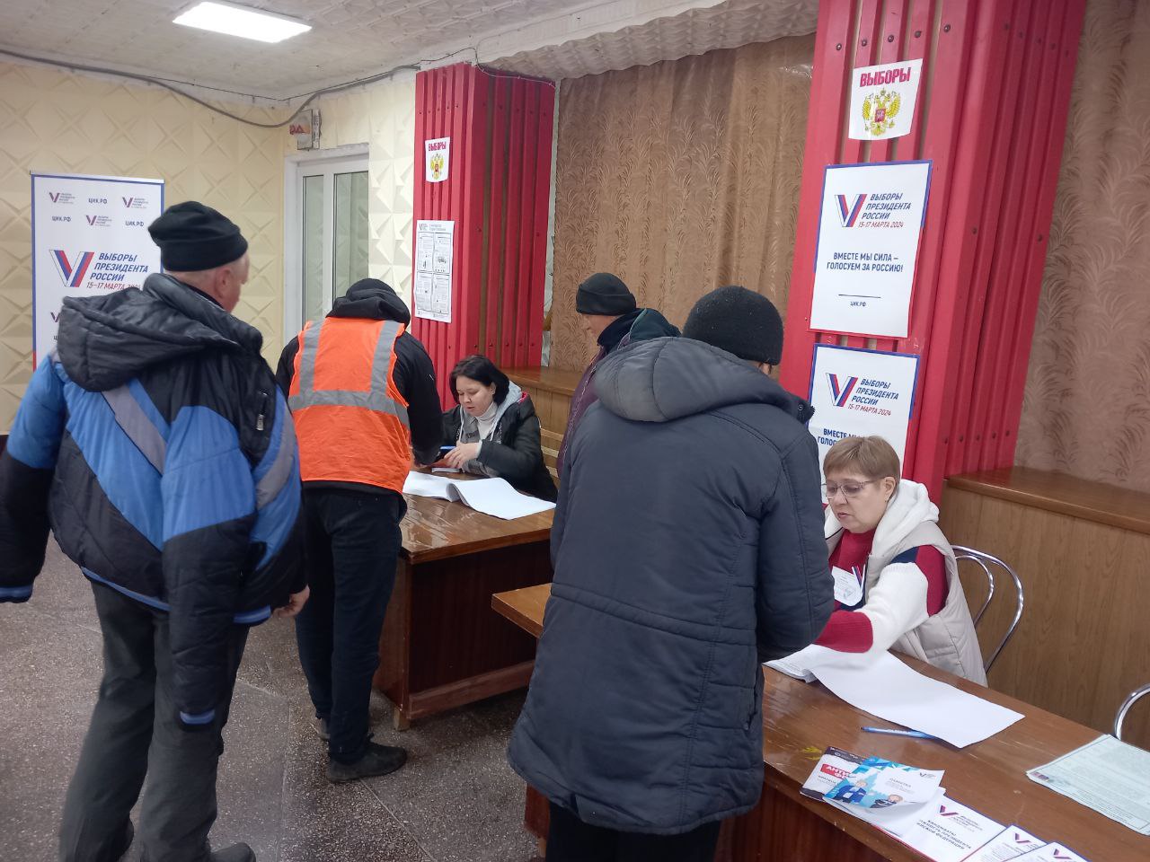Провокації, теракти та намальована явка: на ТОТ Херсонщини тривають фейкові вибори