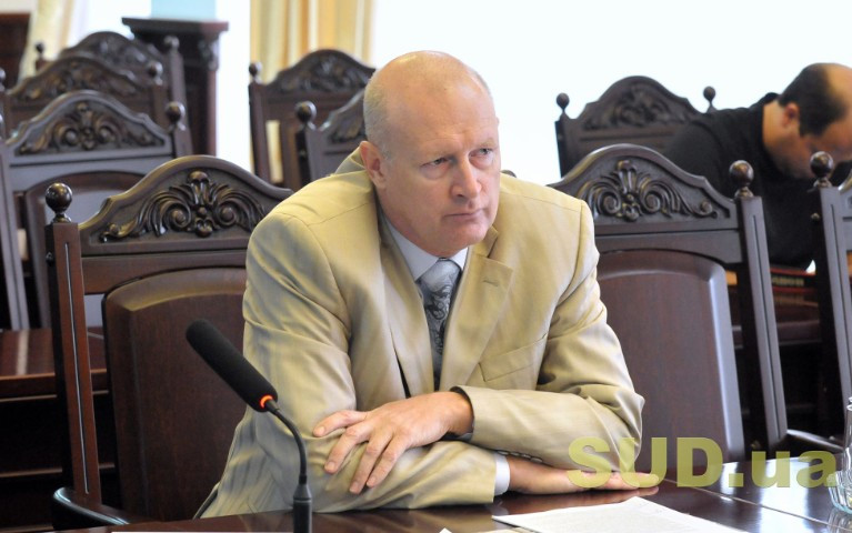 Херсонського суддю-зрадника відсторонили від роботи: втік на лівобережжя і співпрацює з окупантами