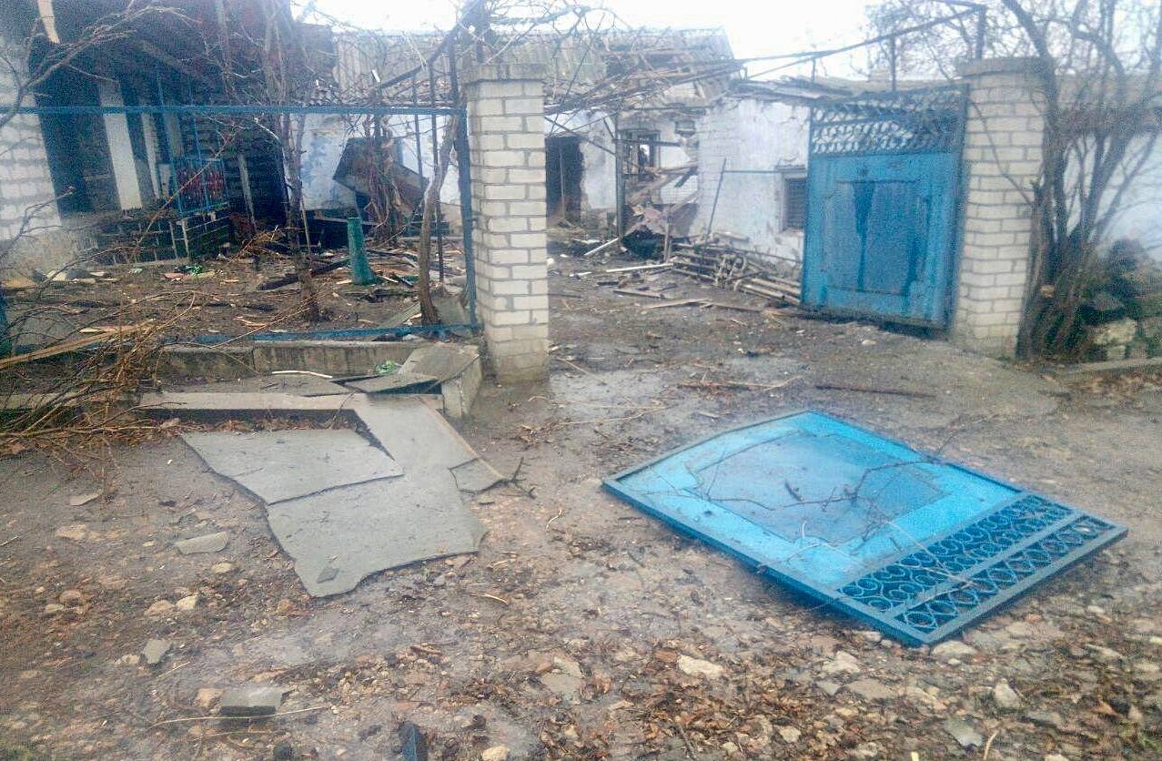 Окупанти обстріляли Дудчани з танка: в ХОВА показали наслідки