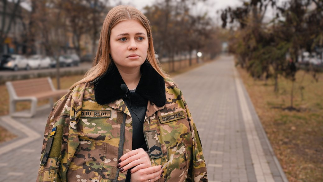 Не вірить, що загинув: дівчина понад пів року розшукає батька, який зник під час бойового завдання на Херсонщині