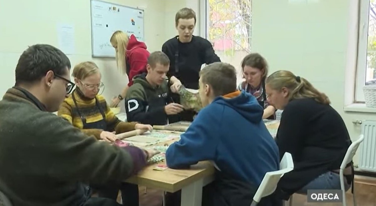 В Одесі працюють інклюзивні простори для людей з ментальною інвалідністю: відвідують їх і херсонці