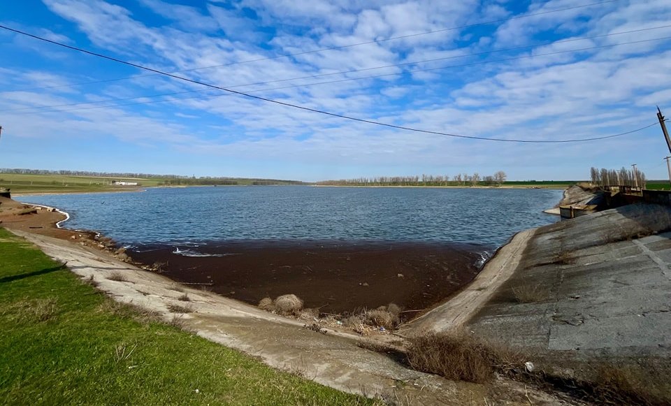На Одещині висихання водосховища загрожує агровиробництву: у чому проблема