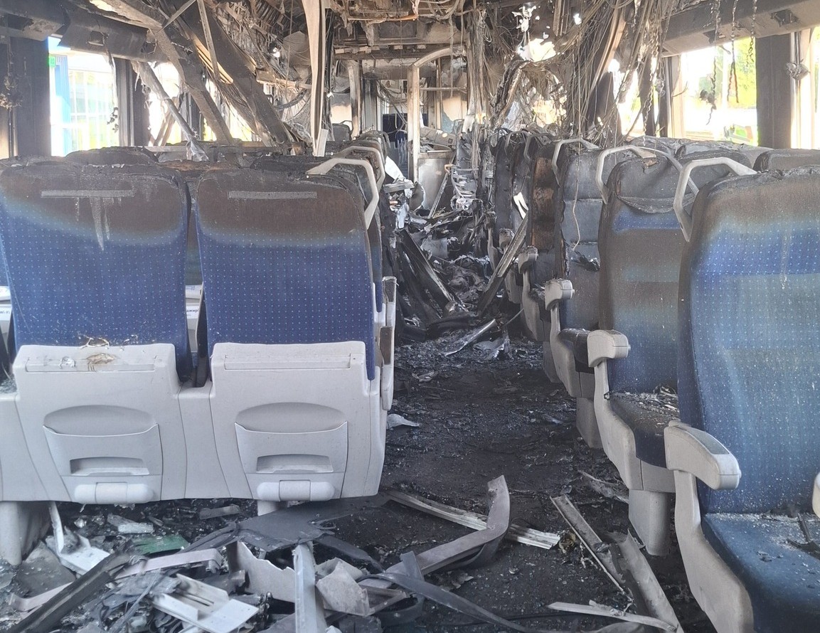 Понад 40 вагонів знищено, ще 200 – пошкоджені обстрілами: в Укрзалізниці попередили про складне літо