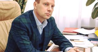 Херсонські освітяни звернулися до міністерства й парламенту щодо мобілізації Кияновського