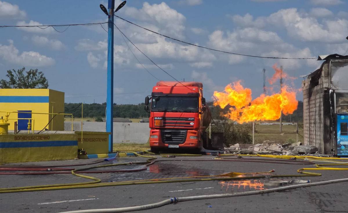 На півдні Одещини рашисти атакували АЗС