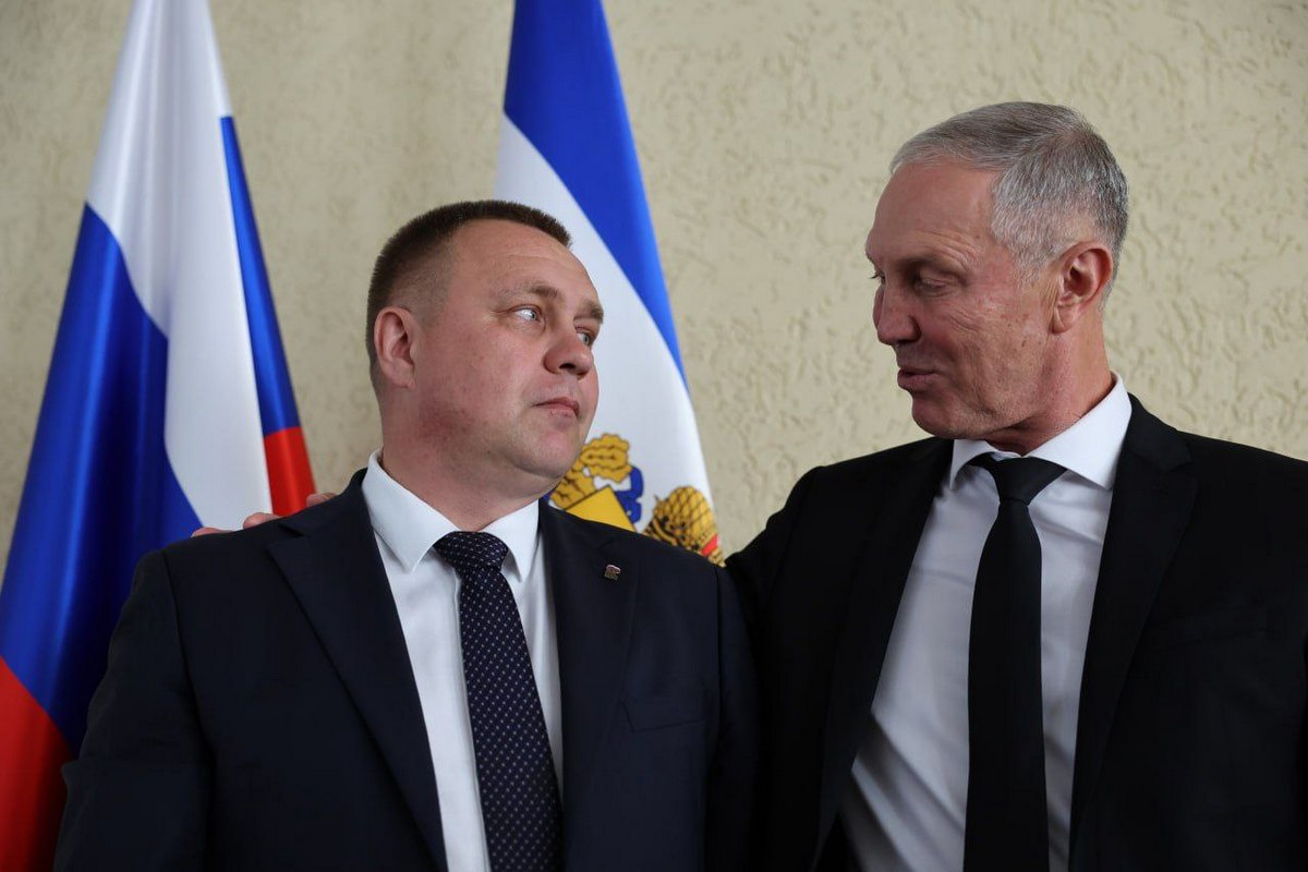 Катували жителів Херсонщини: оголошено вироки двом росіянам – «сенатору» й поліцейському