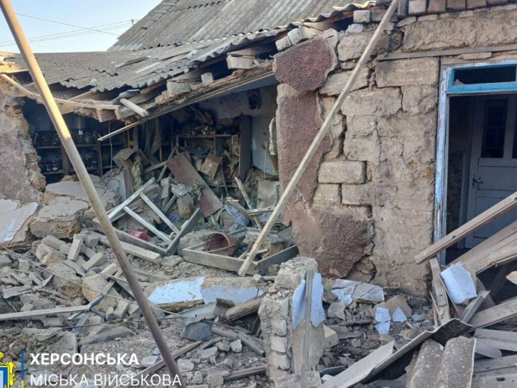 Наслідки російського обстрілу Зеленівки
