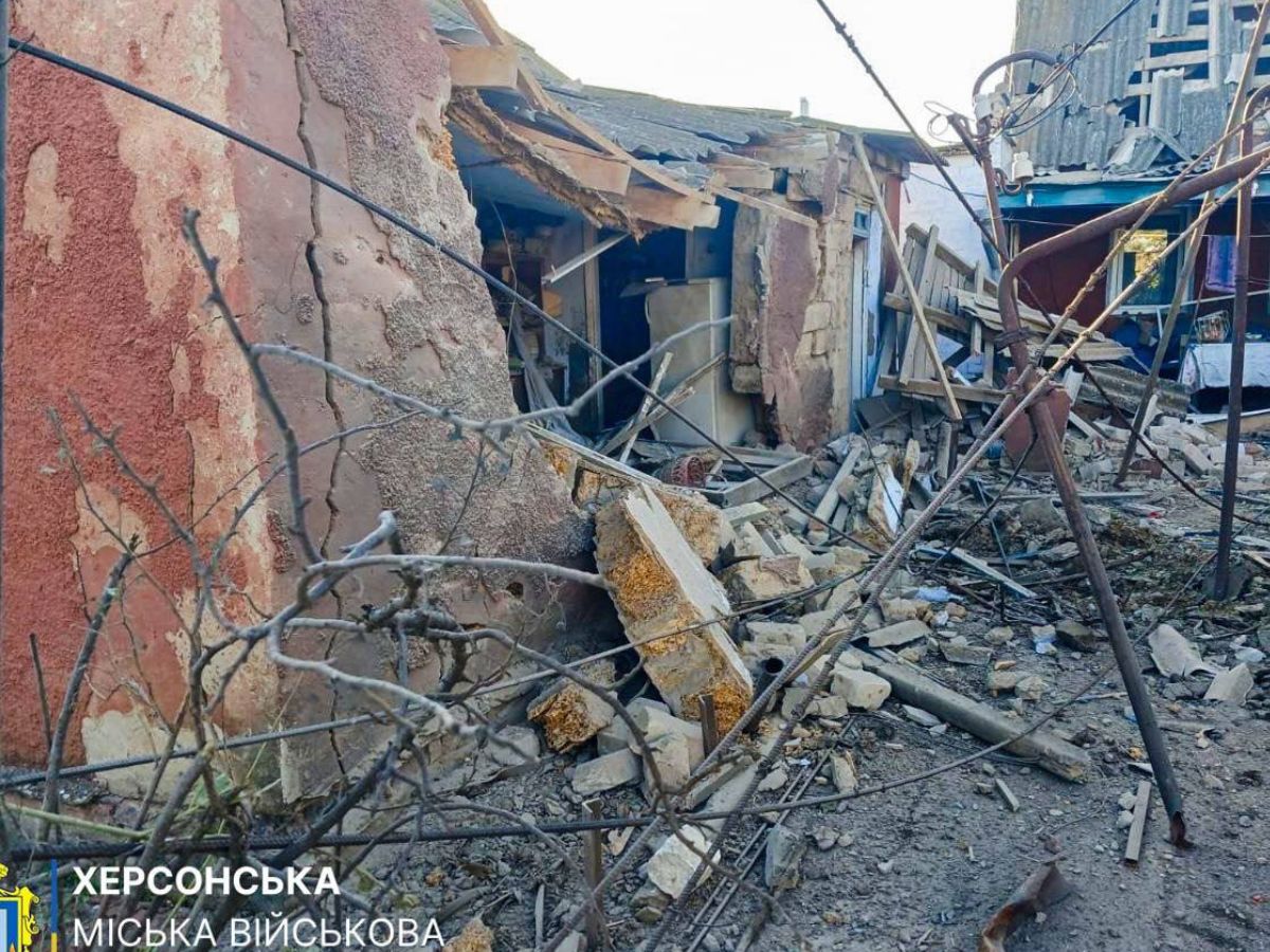 Зеленівка знову під обстрілом: пошкоджені будинки та перебиті комунікації