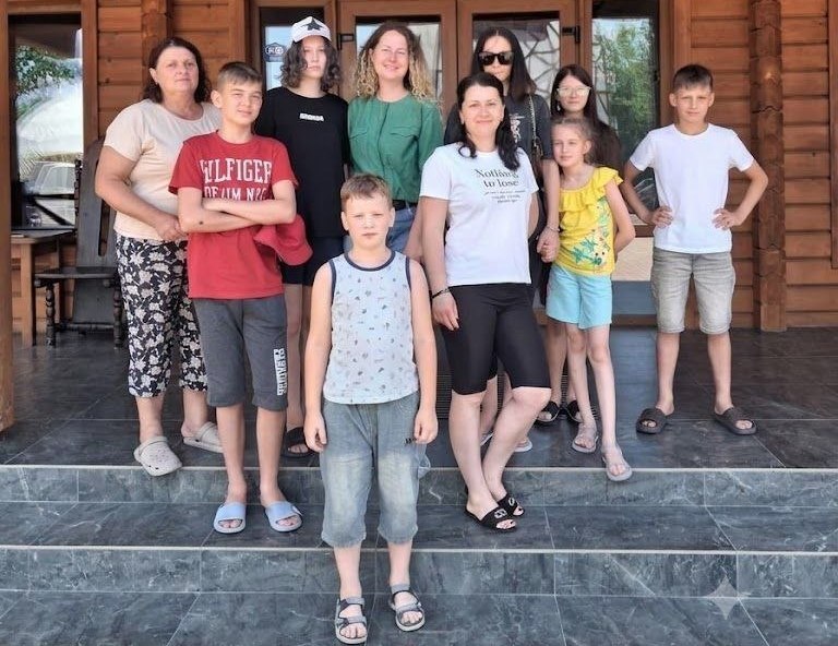Благодійники організували для дітей з Херсонщини відпочинок на Львівщині