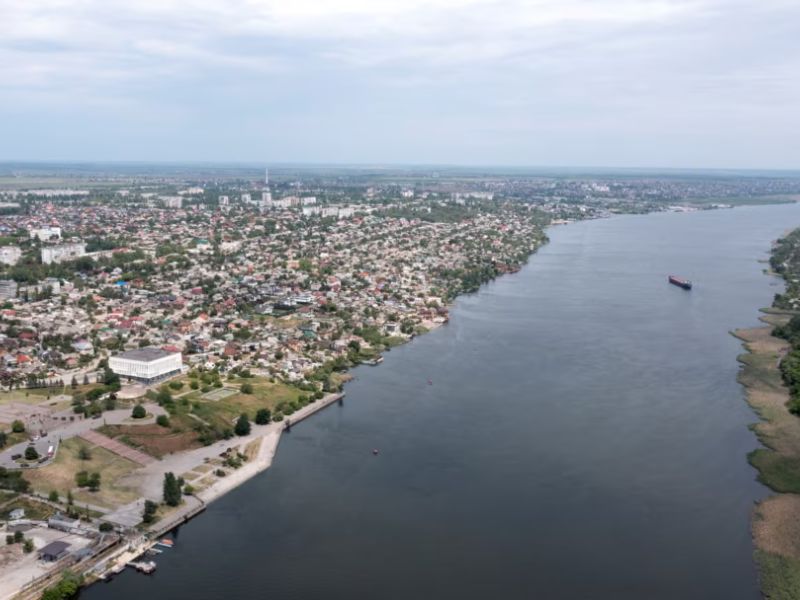 Із сіл на окупованому лівобережжі Херсонщини почастішав виїзд росіян і колаборантів, – «Жовта Стрічка»