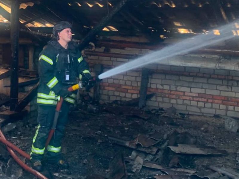 Дрони атакували Херсон: після ударів сталися дві пожежі
