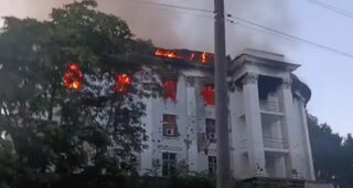 У Херсоні ворог знищує будівлі закладів морської освіти (фото, відео)