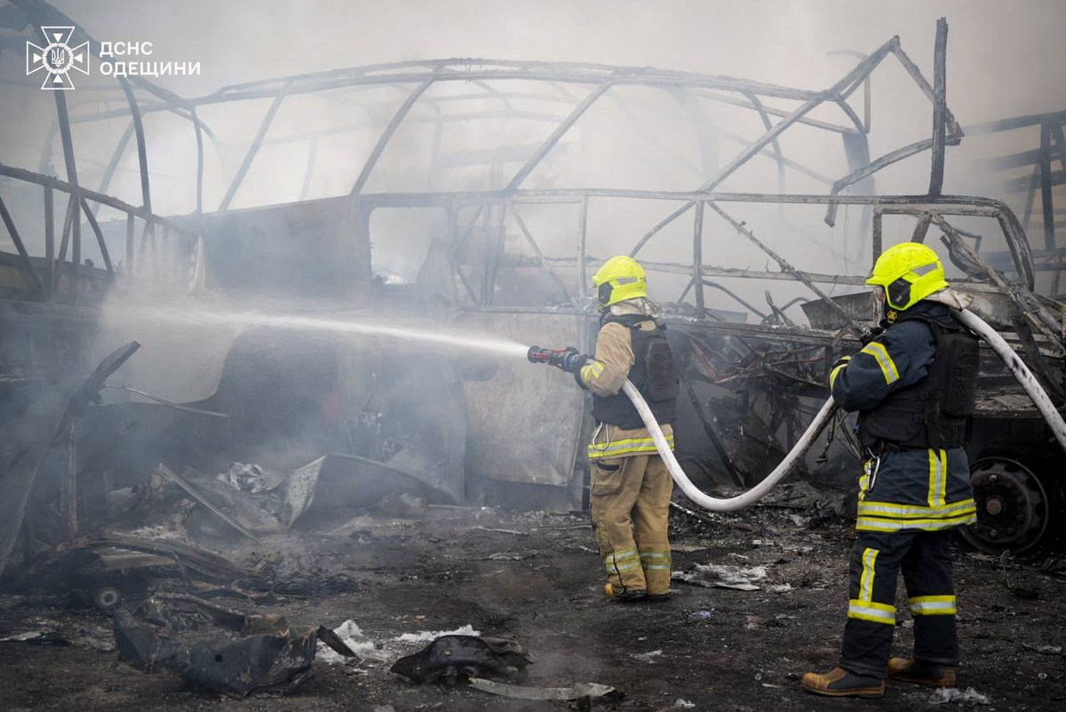 5 загиблих: на Одещині ворог вдарив по комерційному судну під прапором африканської країни