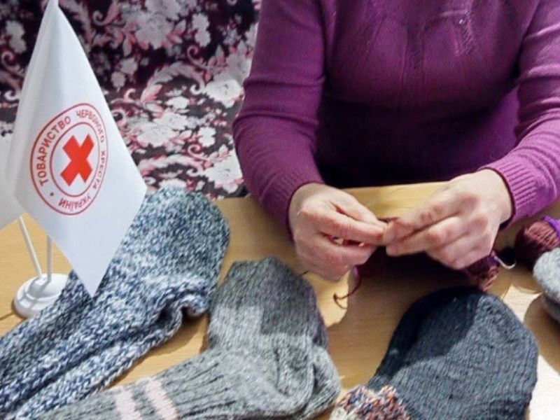 Вихователька з Херсона Тетяна Карнажук стала волонтеркою Червоного Хреста