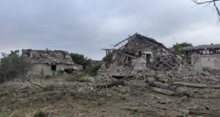 Понад 50 людей залишаються у зруйнованих селах Херсонщини, куди вже близько року неможливо дістатися