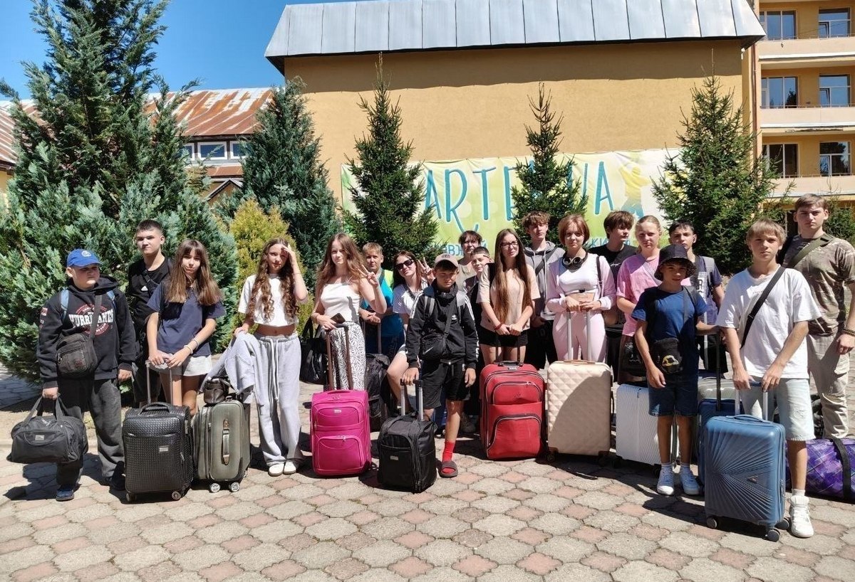 Чергова група дітей з Херсонщини відправилась на відпочинок до «Артеку»
