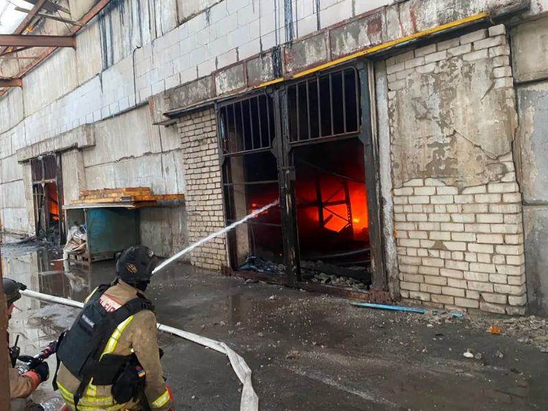 У Херсоні дрон знищив гуманітарну допомогу на 28 млн грн