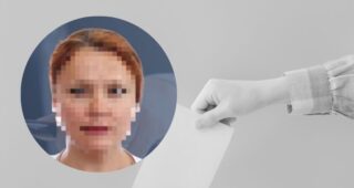 Видавала бюлетені та агітувала за РФ: жительку Херсонщини засудили