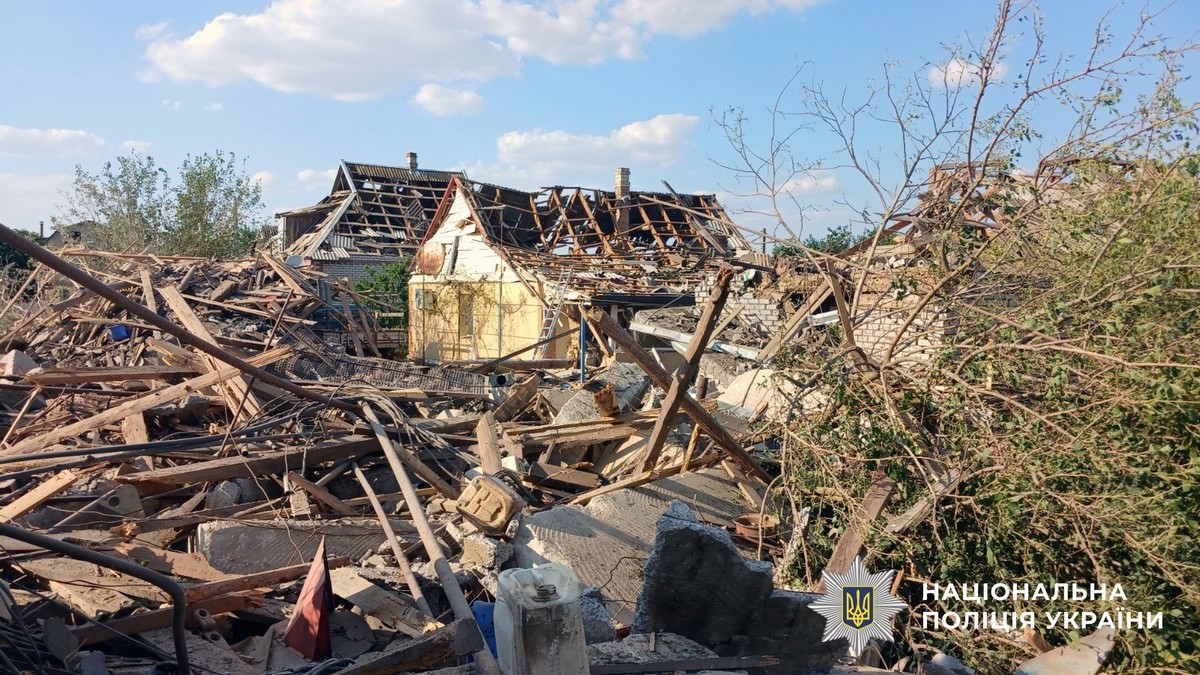 КАБами зруйновано 10 приватних будинків: поліція – про наслідки ударів по Херсонщині