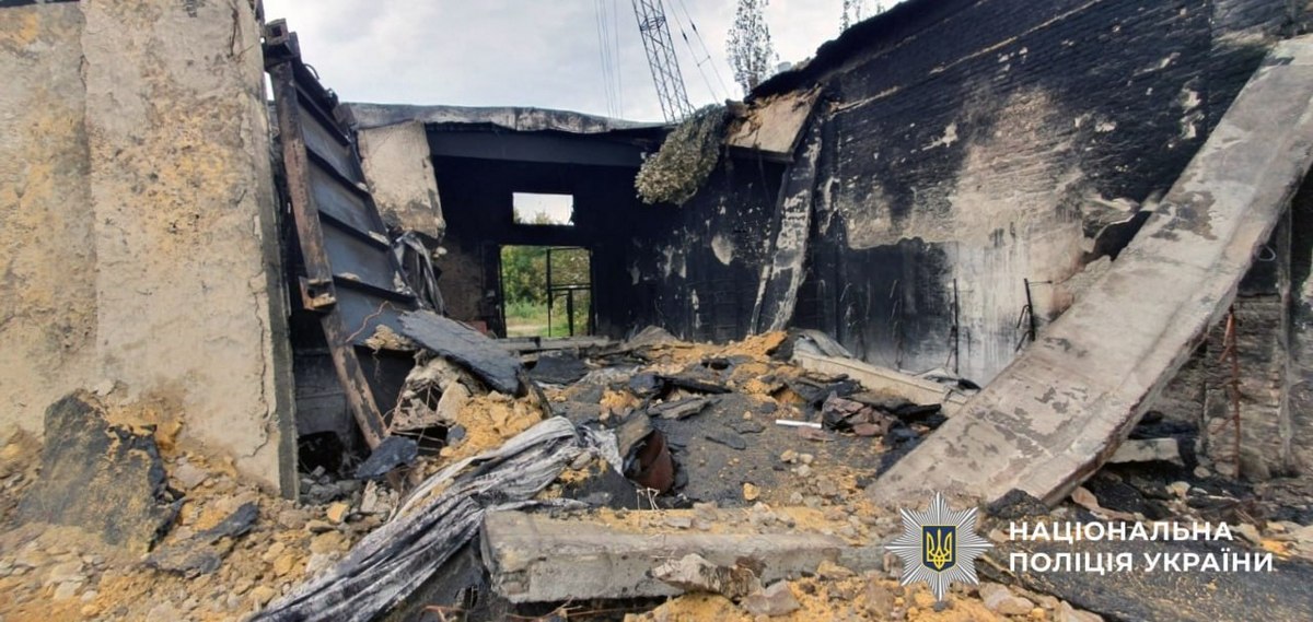 Пошкоджені будинки та склади: наслідки обстрілів Херсонщини за добу (фото)