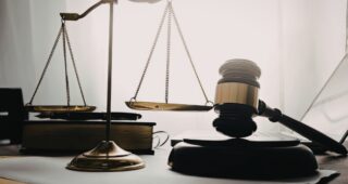 Староста громади на Херсонщині коригував удари РФ: його засудили до 15 років