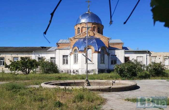 Ворожий БпЛА вдарив по монастирю на Херсонщині: загинув священнослужитель, є поранені