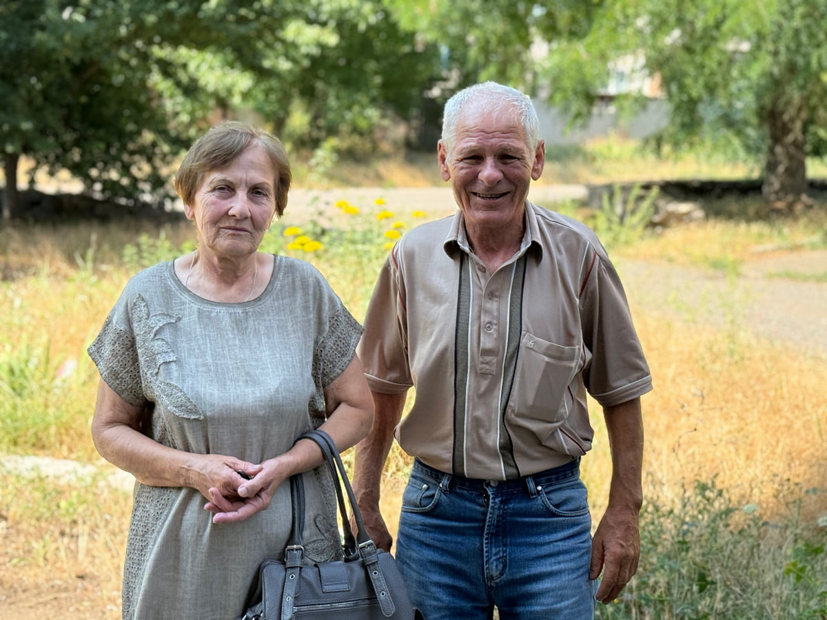 Спочатку натрапили на міни, а потім окупанти атакували з дрона: як подружжя з Олешків вирвалося з блокади