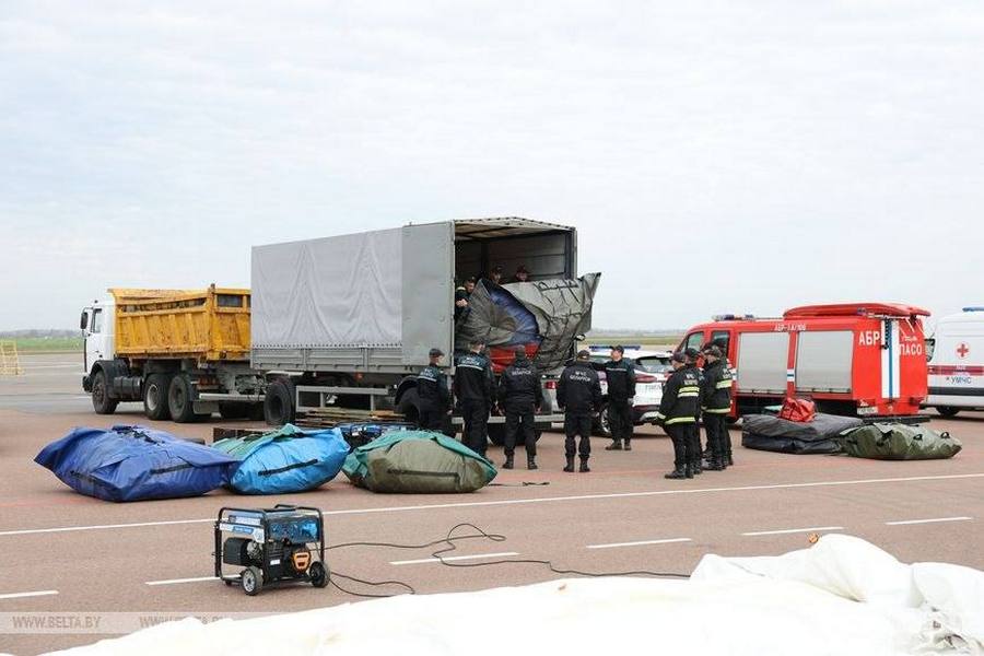 Жителі Олешків, які їдуть до України, уже прибули літаком до Гомеля
