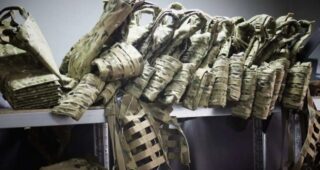 Дар’ївська сільрада придбає шоломи та бронежилети для цивільних у постачальника офісних меблів  