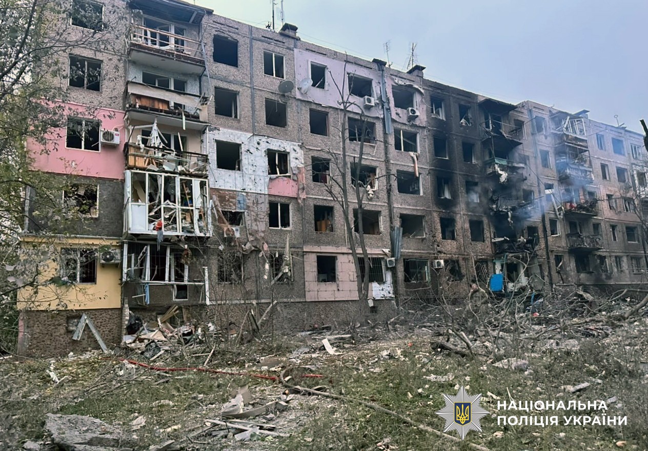 На Херсонщині за добу зафіксували численні руйнування та десятки постраждалих через атаки РФ