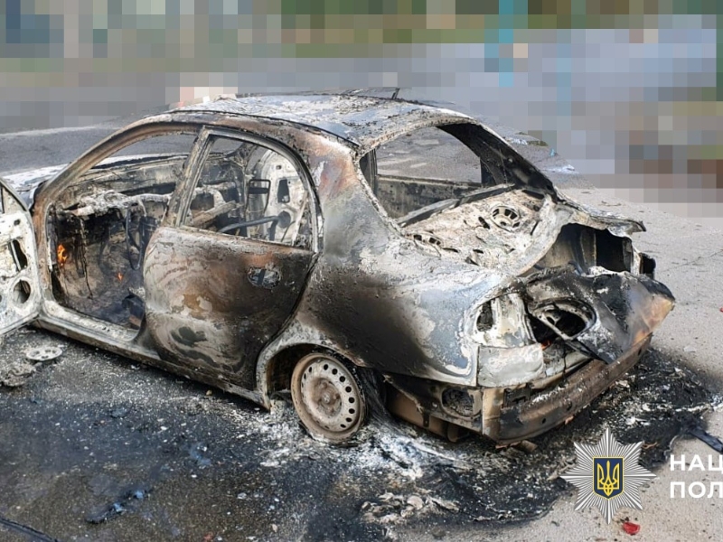 Поліція про наслідки атак на Херсонщину: загиблий, шестеро поранених та пошкоджені автомобілі