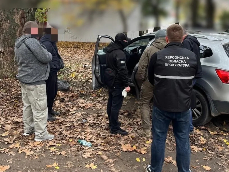 На Херсонщині продавали автівки для ЗСУ: підозрюють керівника фонду