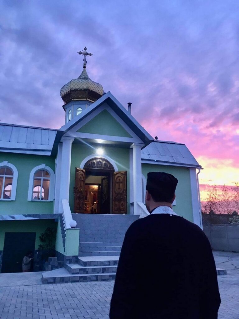 церква у селищі Антонівка Херсонської громади до війни