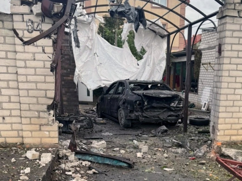 Дрони атакували будинки та транспорт: подробиці обстрілів на Херсонщині за добу