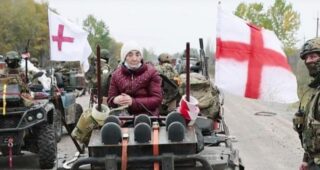 Всупереч домовленостям росіяни почали вивозити людей з Олешків у невідомому напрямку
