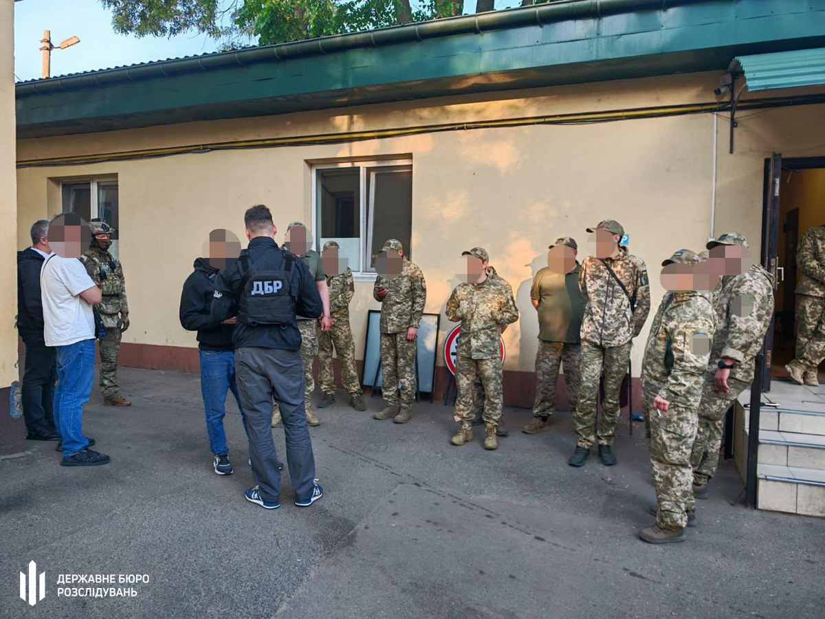 Дев’ятьом працівникам ТЦК Одещини оголошено вироки за викрадення й катування військовозобов’язаних